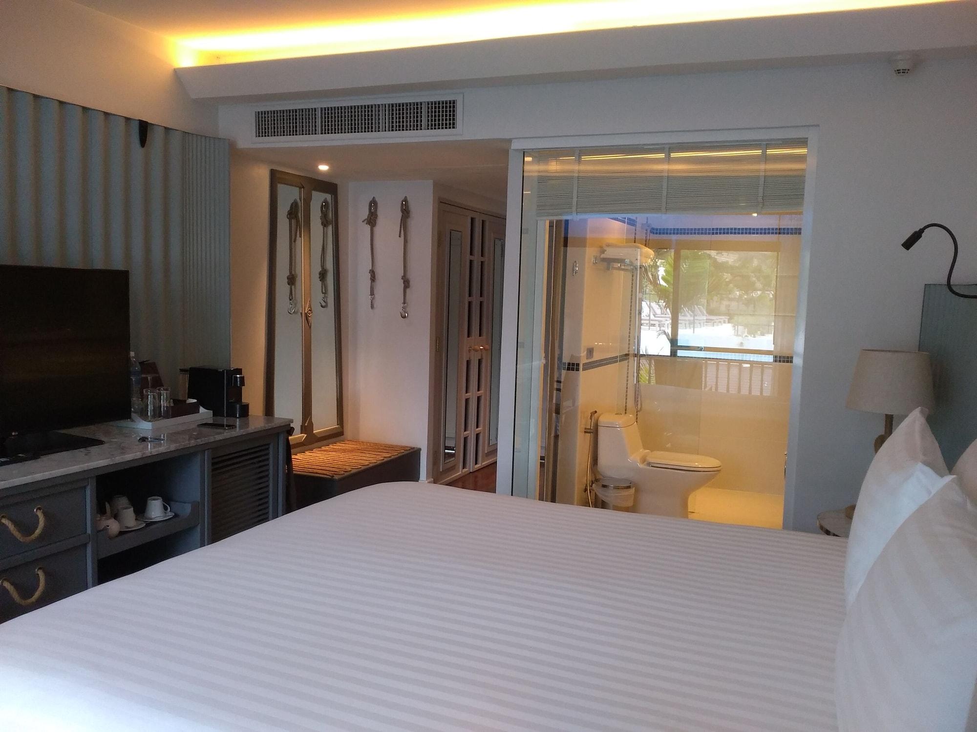 เดอะ โบทเฮ้าส์ ภูเก็ต  Hotel หาดกะตะ ภายนอก รูปภาพ