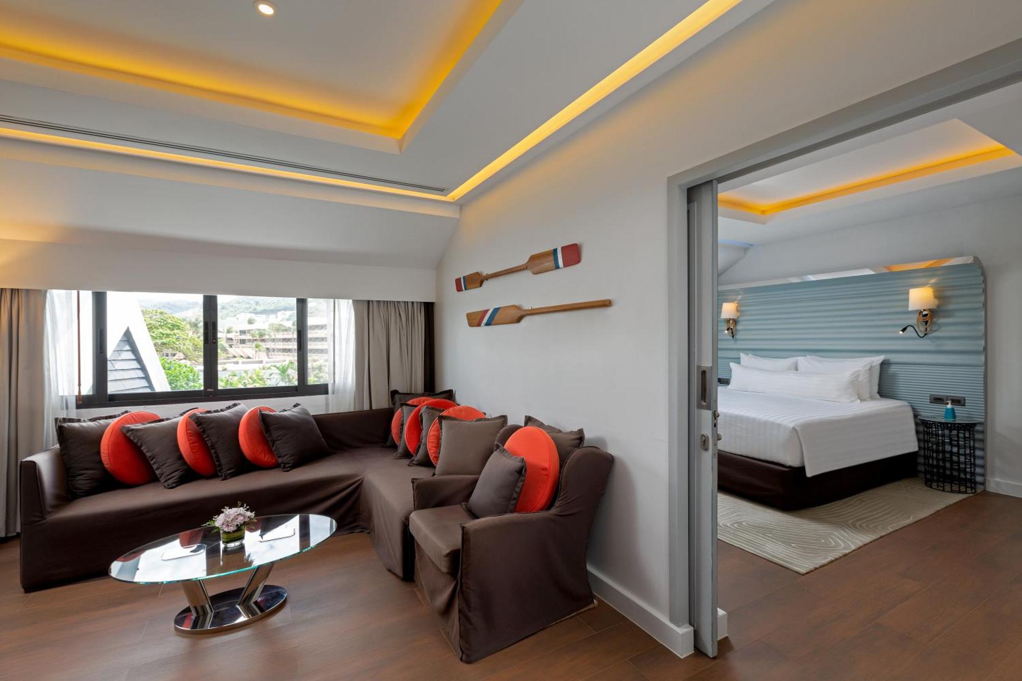 เดอะ โบทเฮ้าส์ ภูเก็ต  Hotel หาดกะตะ ภายนอก รูปภาพ