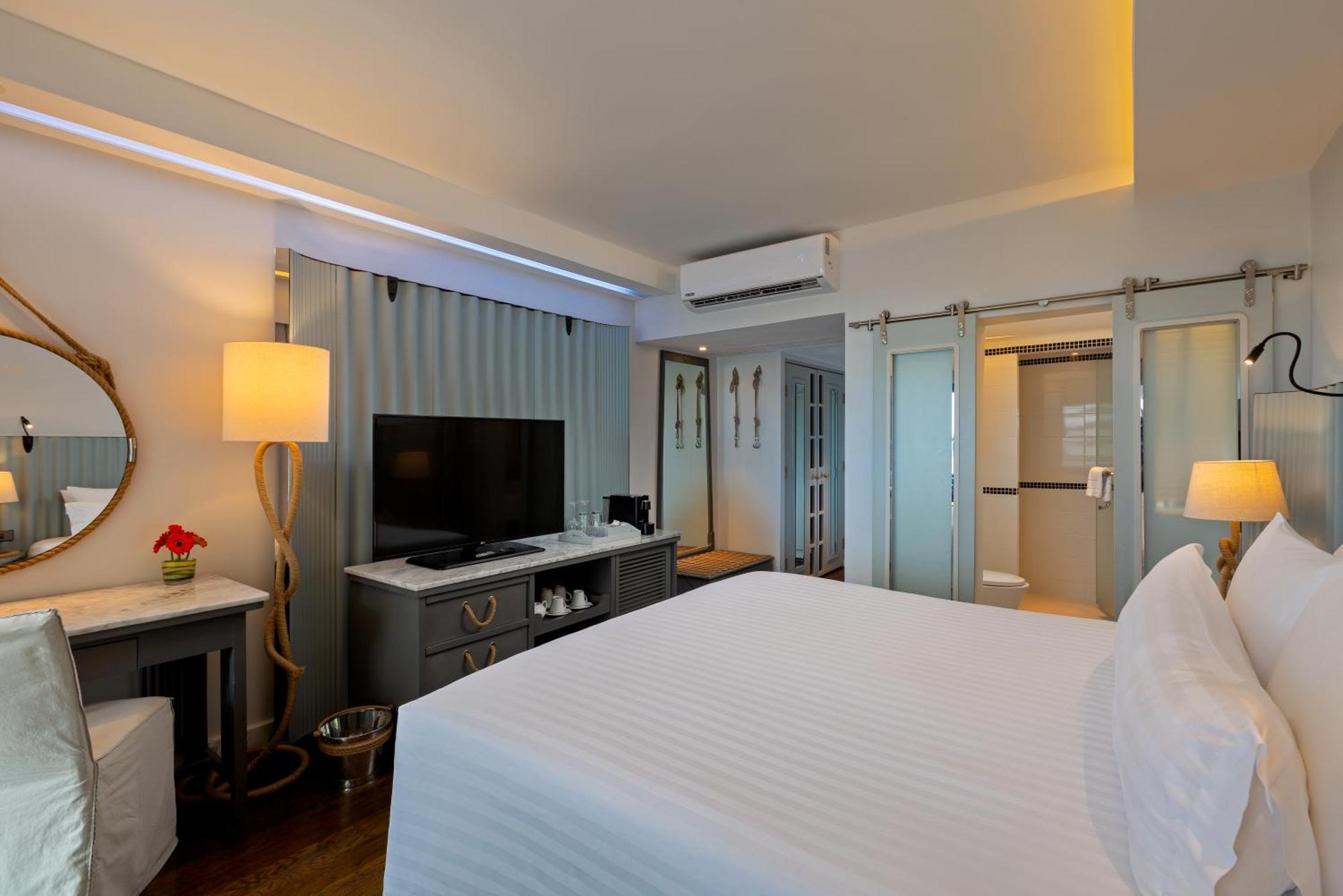 เดอะ โบทเฮ้าส์ ภูเก็ต  Hotel หาดกะตะ ภายนอก รูปภาพ