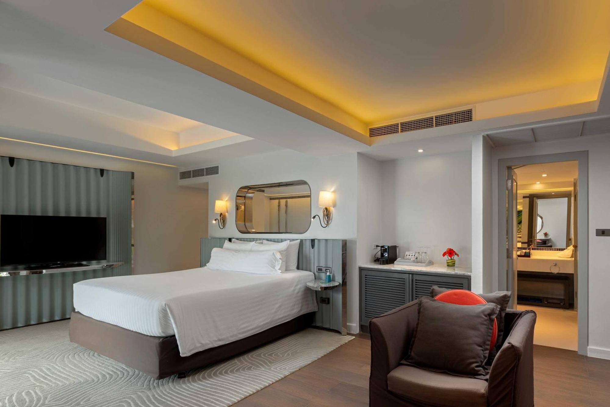 เดอะ โบทเฮ้าส์ ภูเก็ต  Hotel หาดกะตะ ภายนอก รูปภาพ