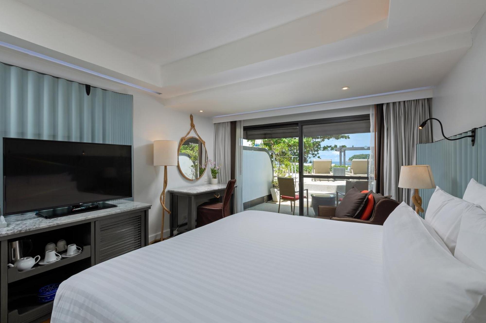 เดอะ โบทเฮ้าส์ ภูเก็ต  Hotel หาดกะตะ ภายนอก รูปภาพ