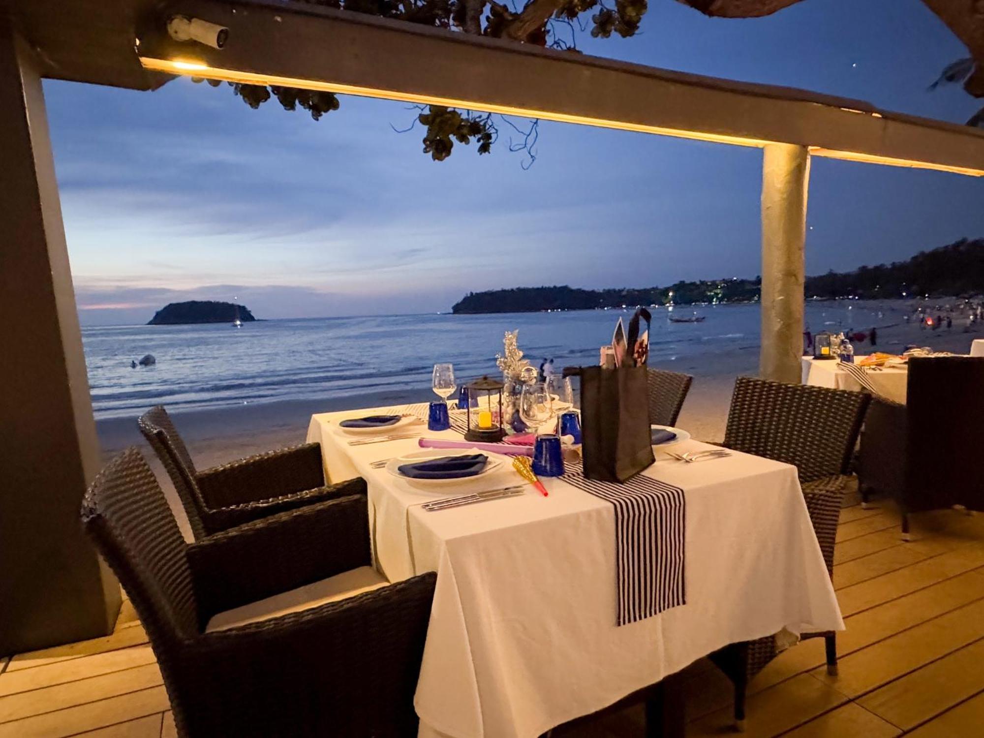 เดอะ โบทเฮ้าส์ ภูเก็ต  Hotel หาดกะตะ ภายนอก รูปภาพ
